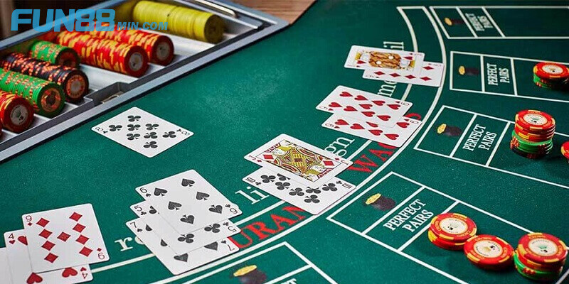 Tách Blackjack Fun88 khi hai lá đầu có cùng giá trị